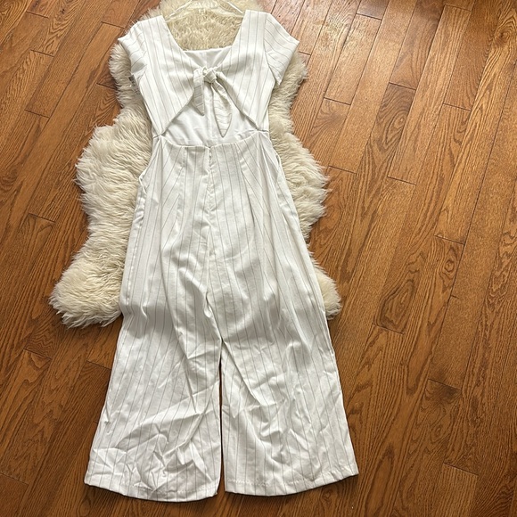 Jumpsuit - Picture 2 of 5